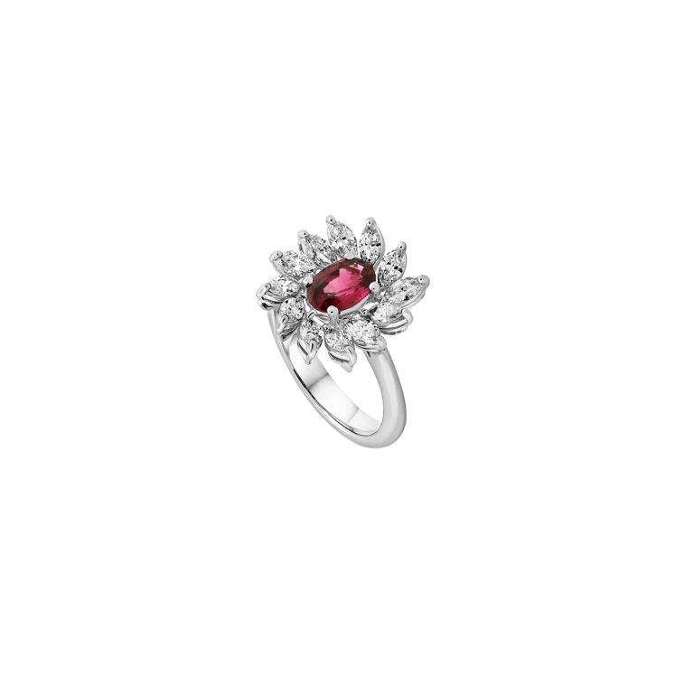 Signature Ring aus 18 Kt Weißgold mit Diamanten und Rubin