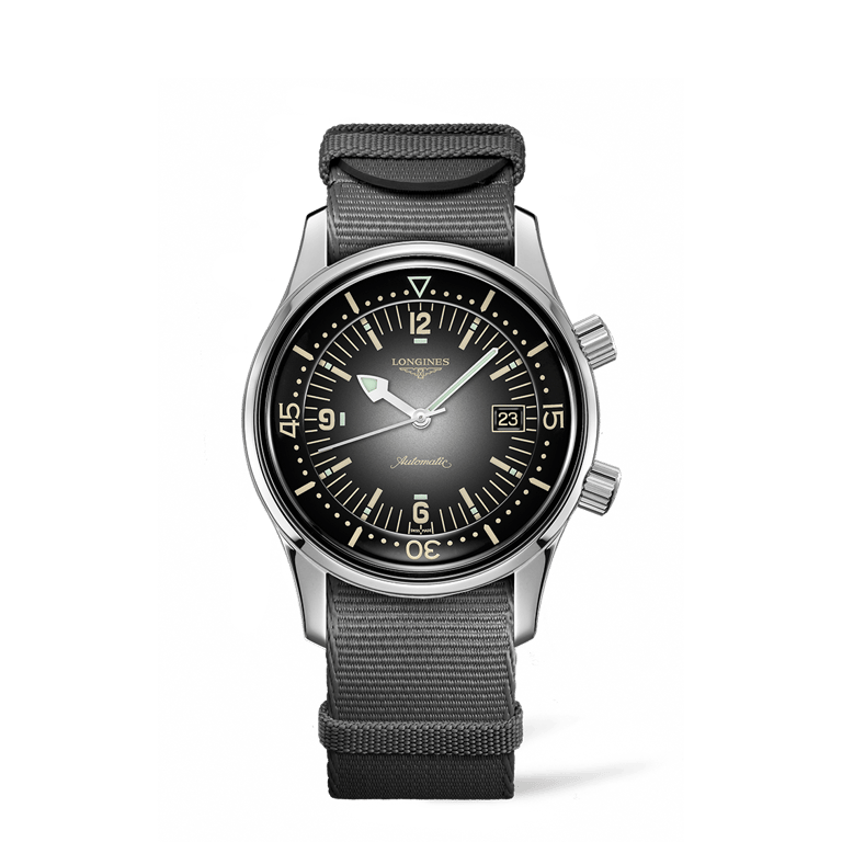Longines, The Longines Legend Diver Watch Armbanduhr aus Stahl, Referenz L3.774.4.70.2, Produktaufnahme