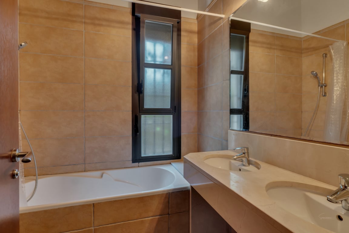 Impresionante Villa a la venta en Jávea, con piscina interior y exterior - 16