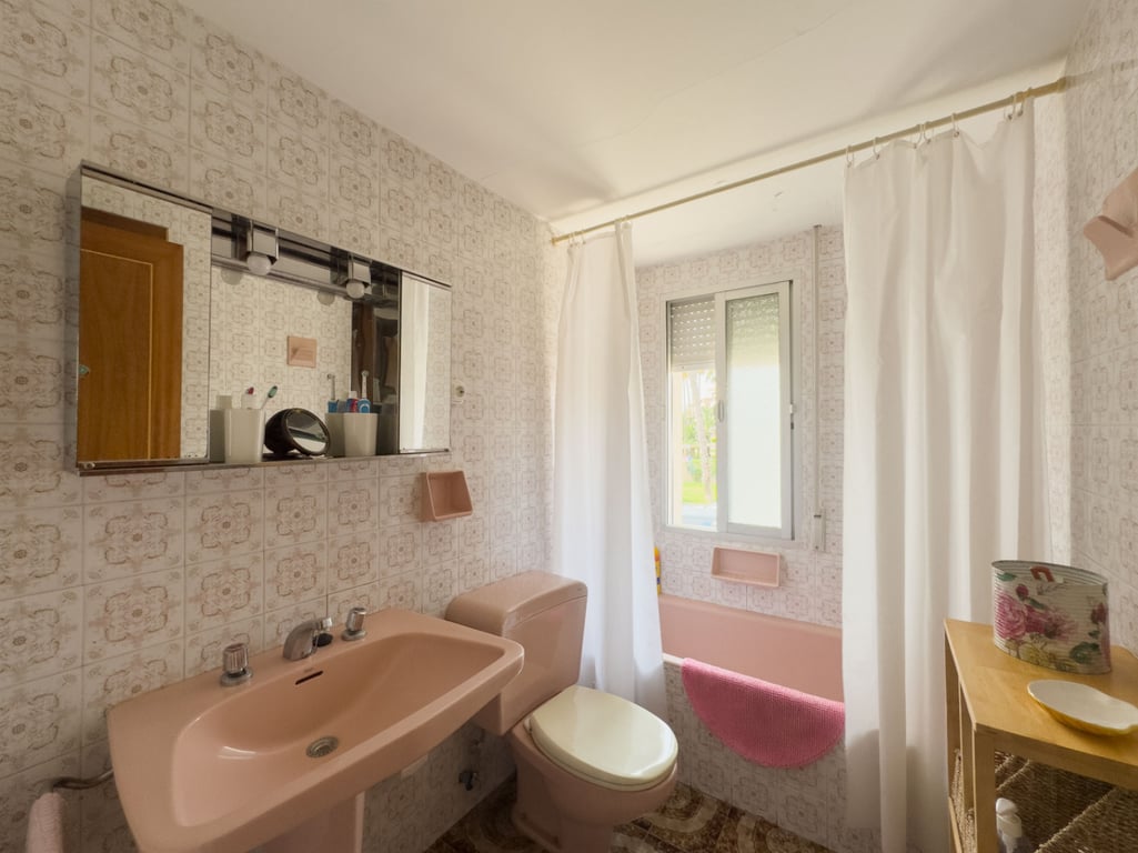 Apartamento en venta de 3 habitaciones con piscina en Denia - 18