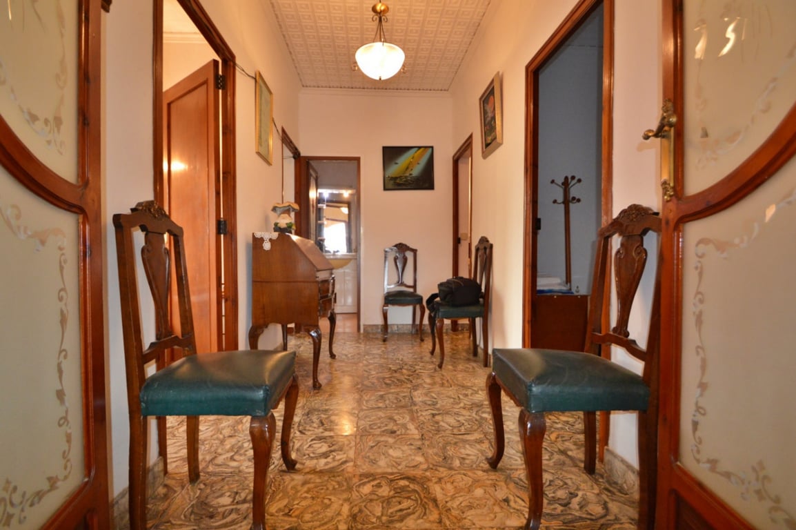 Property #RH20693 - 9