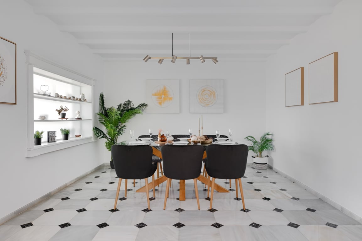 Propietat Rara a Calpe: Vila de Luxe Renovada + Casa per a Convidats en un Immens Terreny de 2,100 m²! - 16