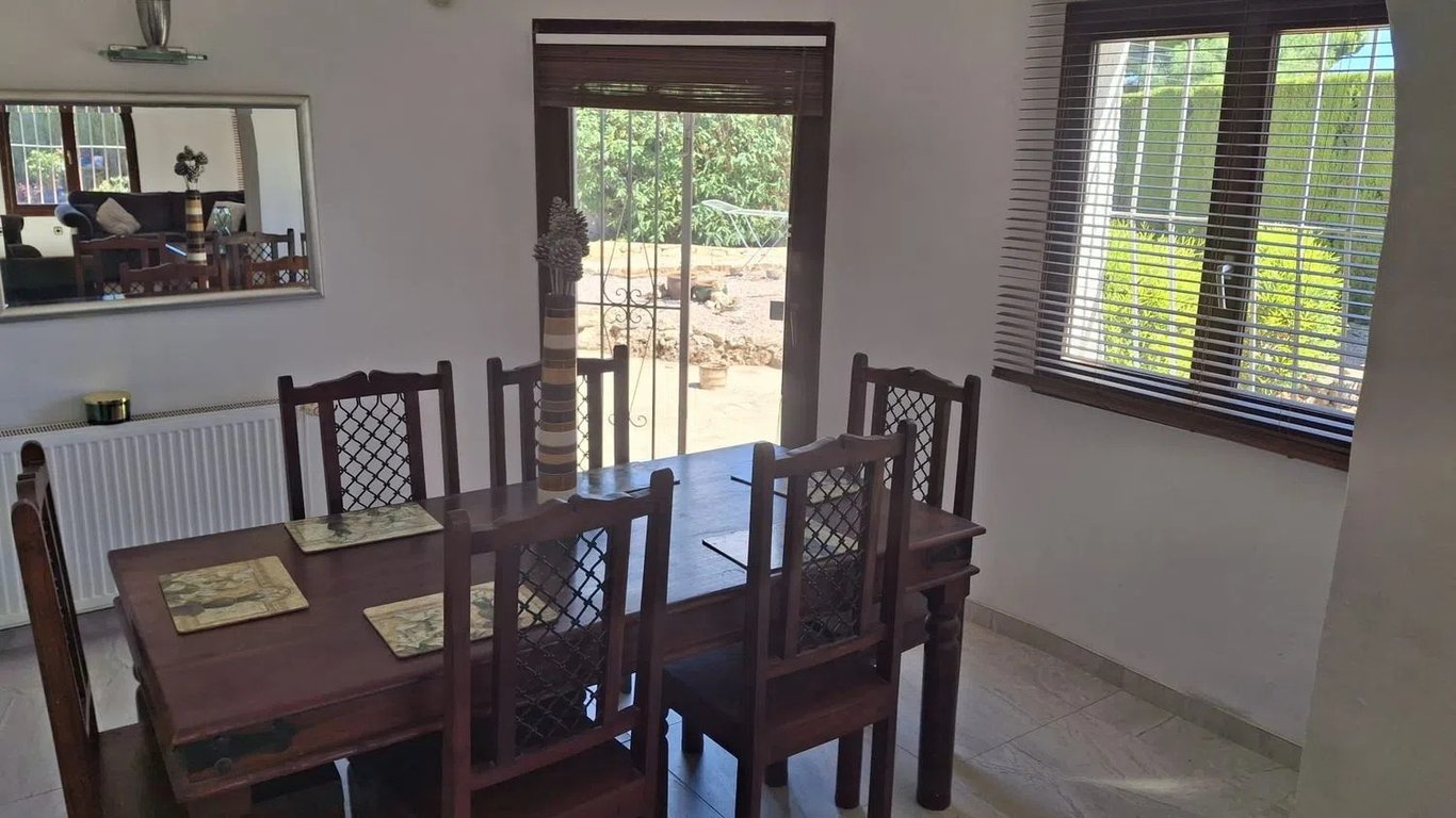 4-bed Villa in Benissa photo 11