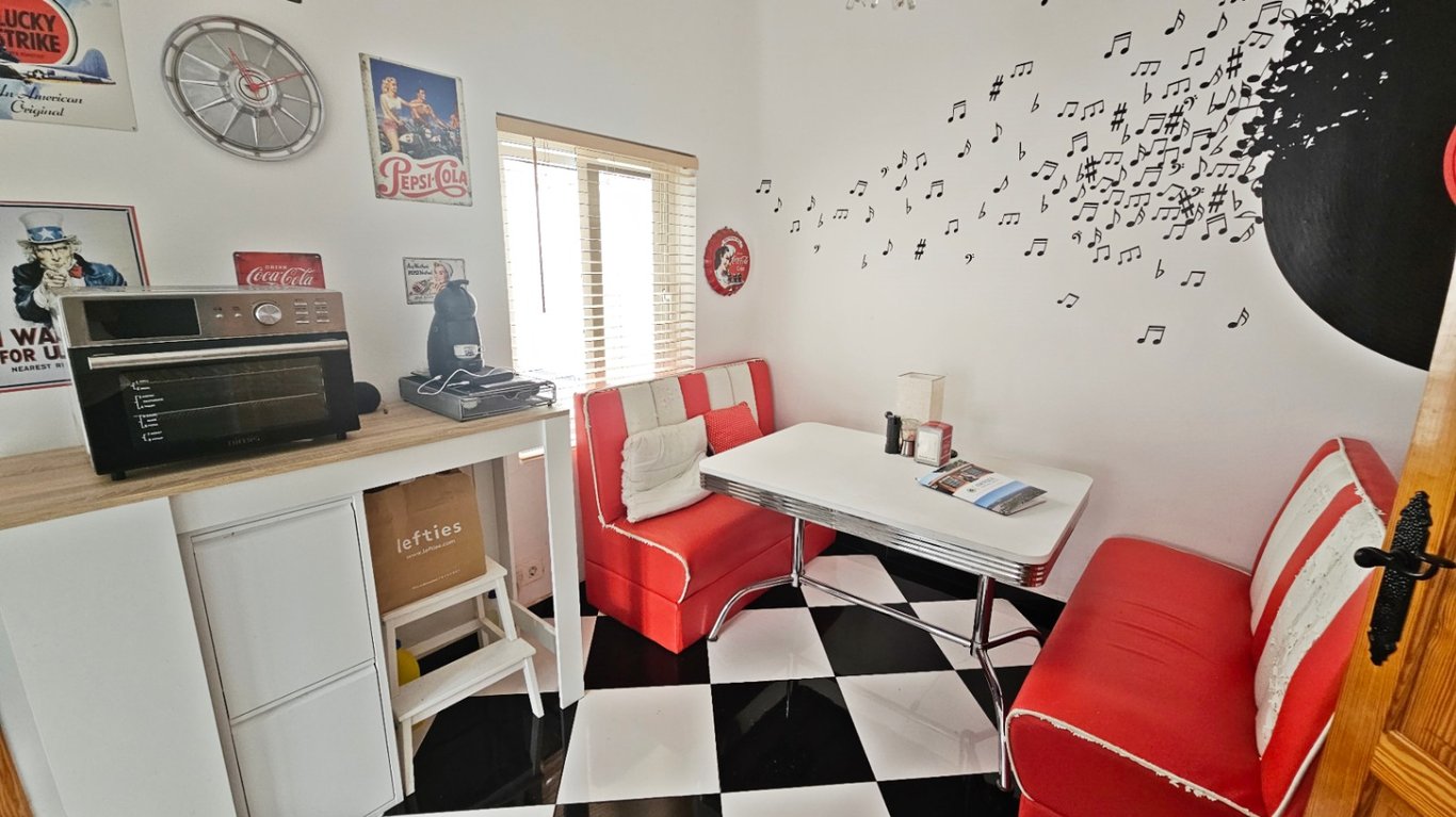 Casa de poble a Pego amb un gran pati - 12