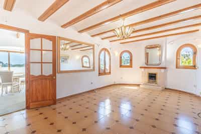 Property R4680067
