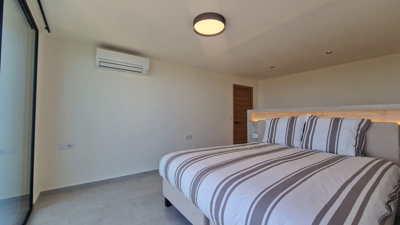 VILLA DE LUXE ÚLTIMA: RETIR DE 6 DORMITORIS, CUMBRE DEL SOL | VISTES PANORÀMIQUES AL MAR IMPRESSIONANTS | LLAVORS I SOSTENIBLE - 22