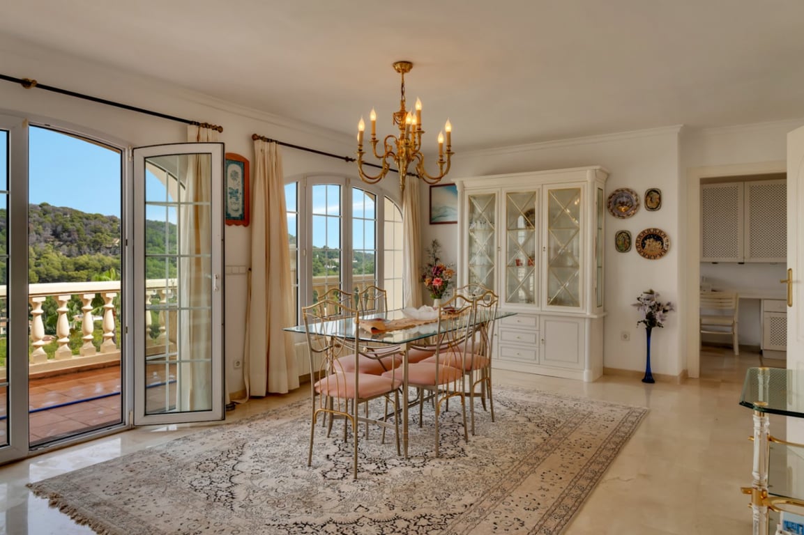 VILLA UBICADA EN UNA TRANQUILA ZONA CON INCREIBLES VISTAS PANORAMICAS - 6