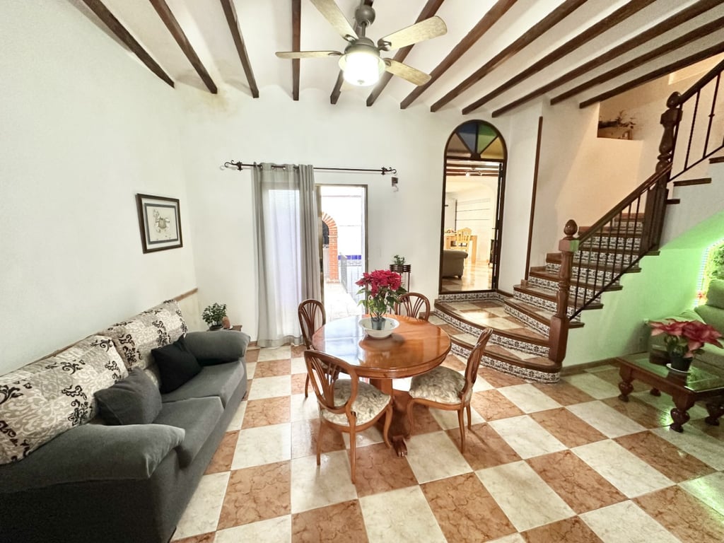 Casa de poble d'estil tradicional a Pego - 5