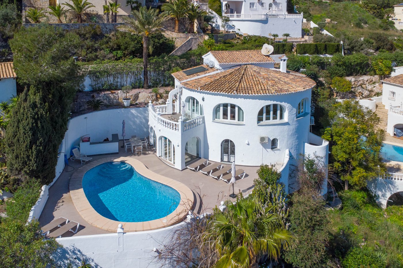 Villa tradicional con vistas panorámicas al mar en Cumbre del Sol