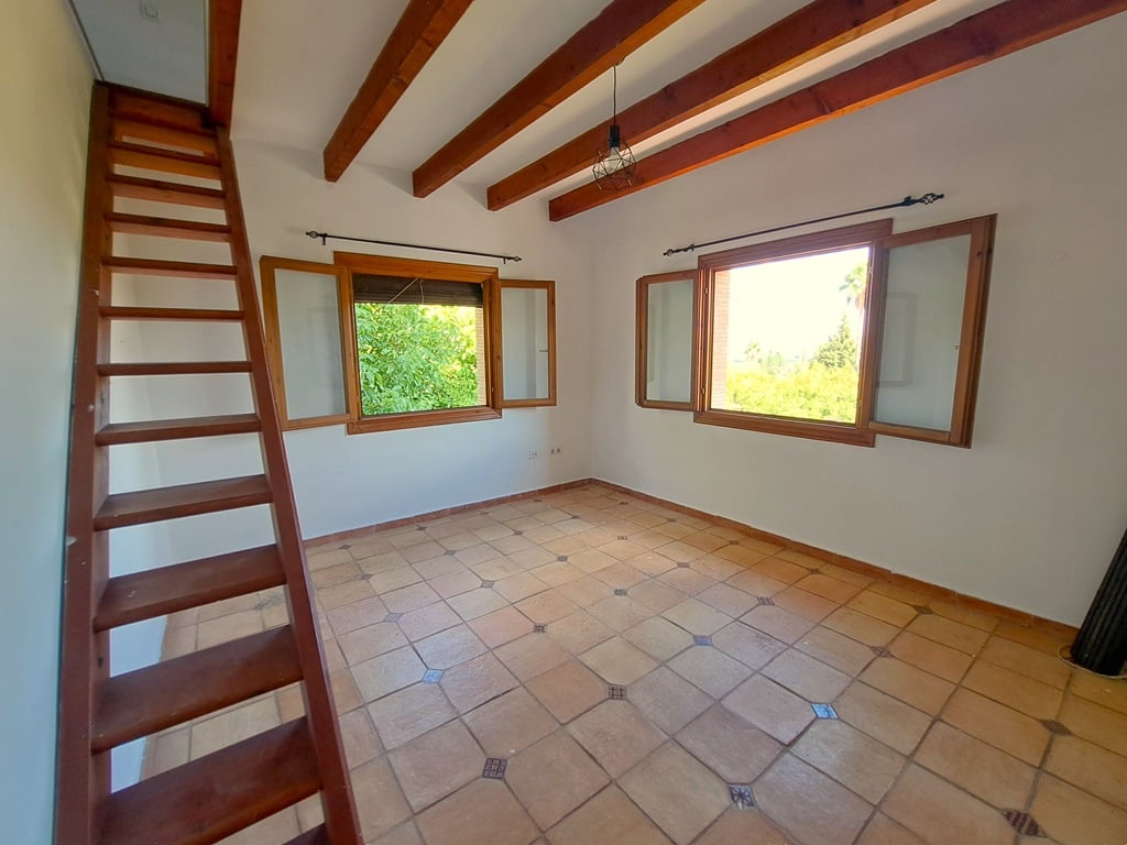 Villa familiar con piscina en venta en Orba - 47