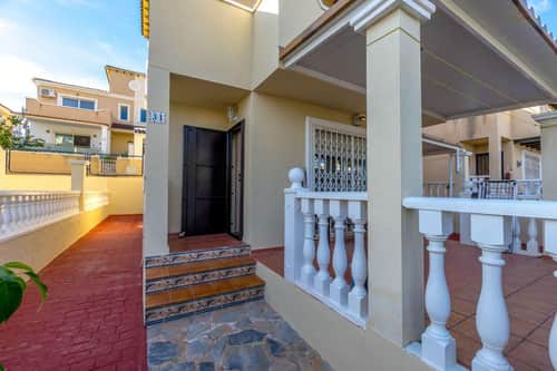 Rijwoning met 3 slaapkamers in Orihuela Costa — foto 32