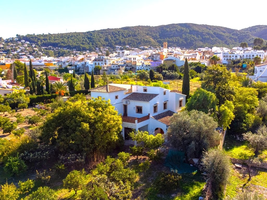 Villa familiar con piscina en venta en Orba - 55