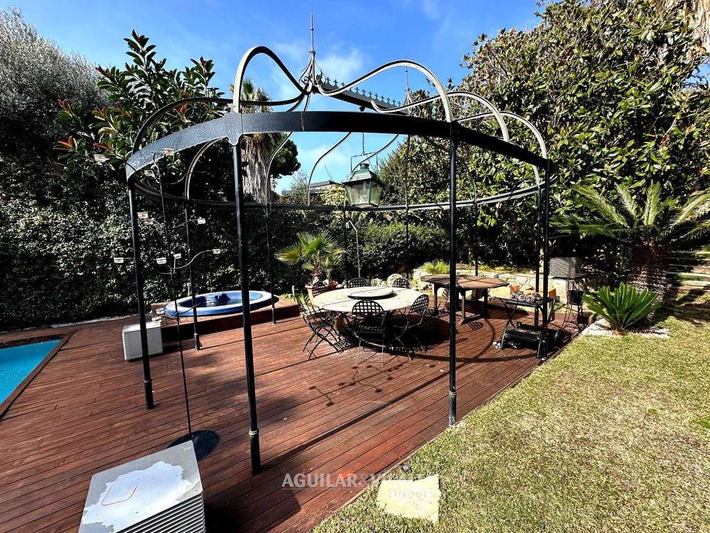 Exclusive villa in Can Teixidó with sea views - 29