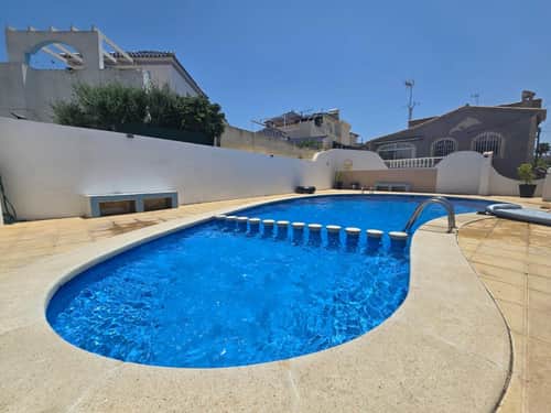 Gezellig geschakeld huis met terrassen en solarium in Los Balcones — foto 50