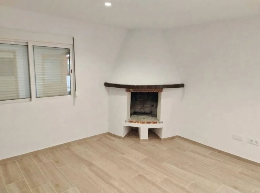 Oportunitat: Finca Rústica d'una Sola Planta a Prop de l'Arenal a Jávea | 4 Dormitoris, 1.500 m² de Parcel·la | Només 519.000 €! - 4