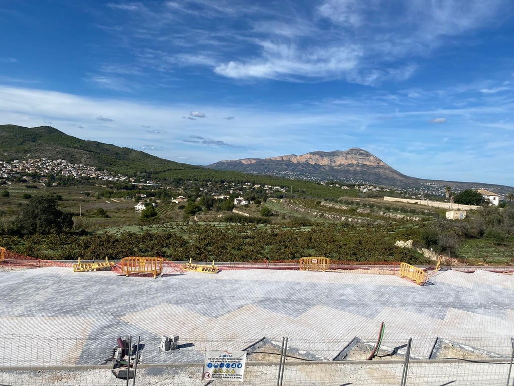 Se vende solar urbano en el pueblo de benitachell - 3