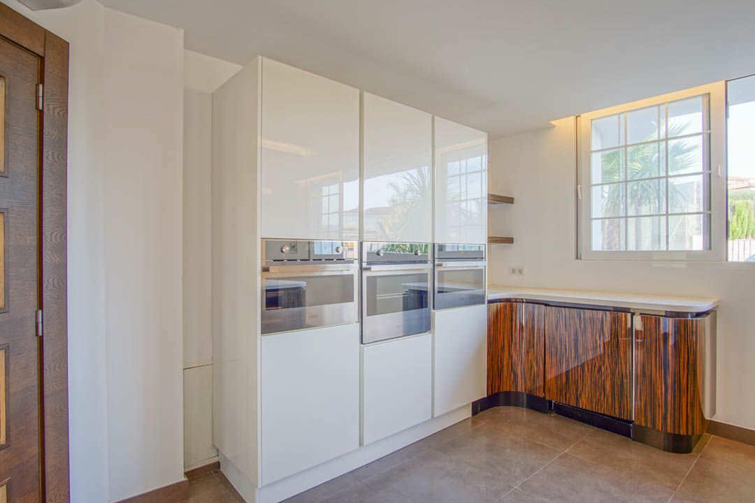 Property #RH21270 - 36