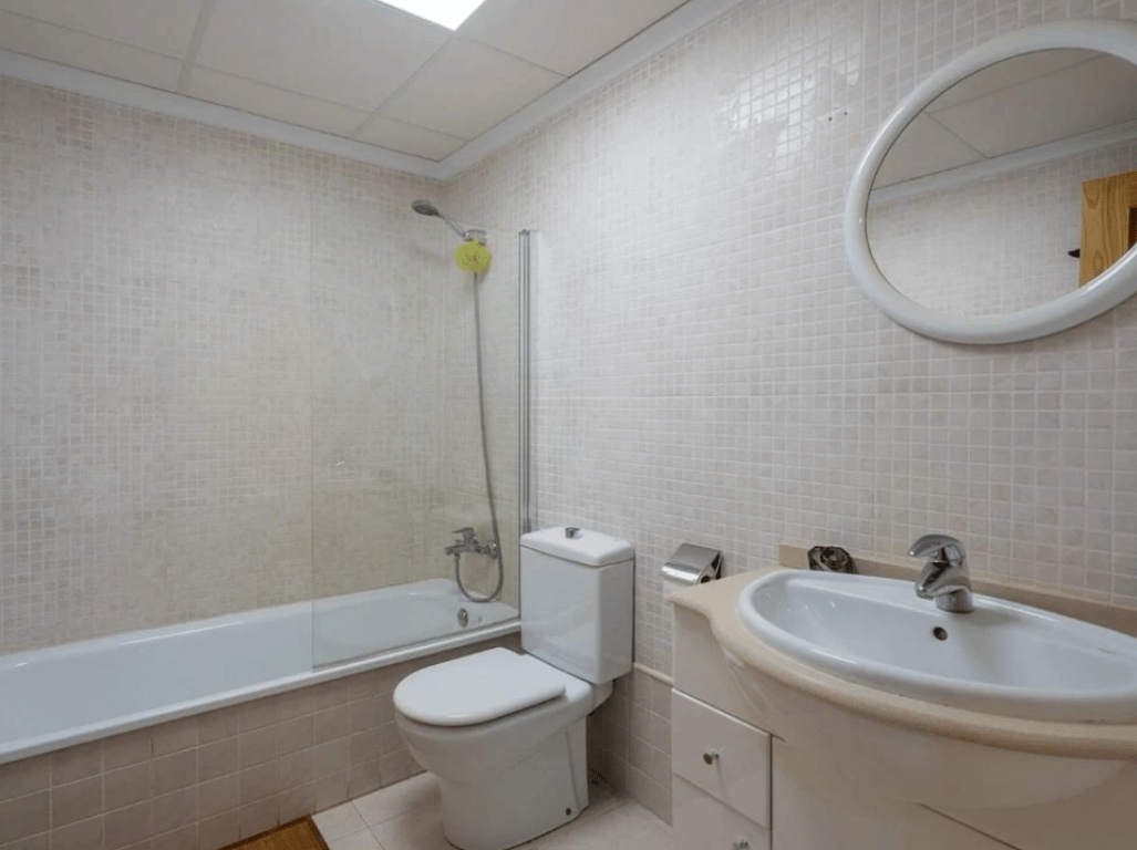 Property #RH21140 - 15