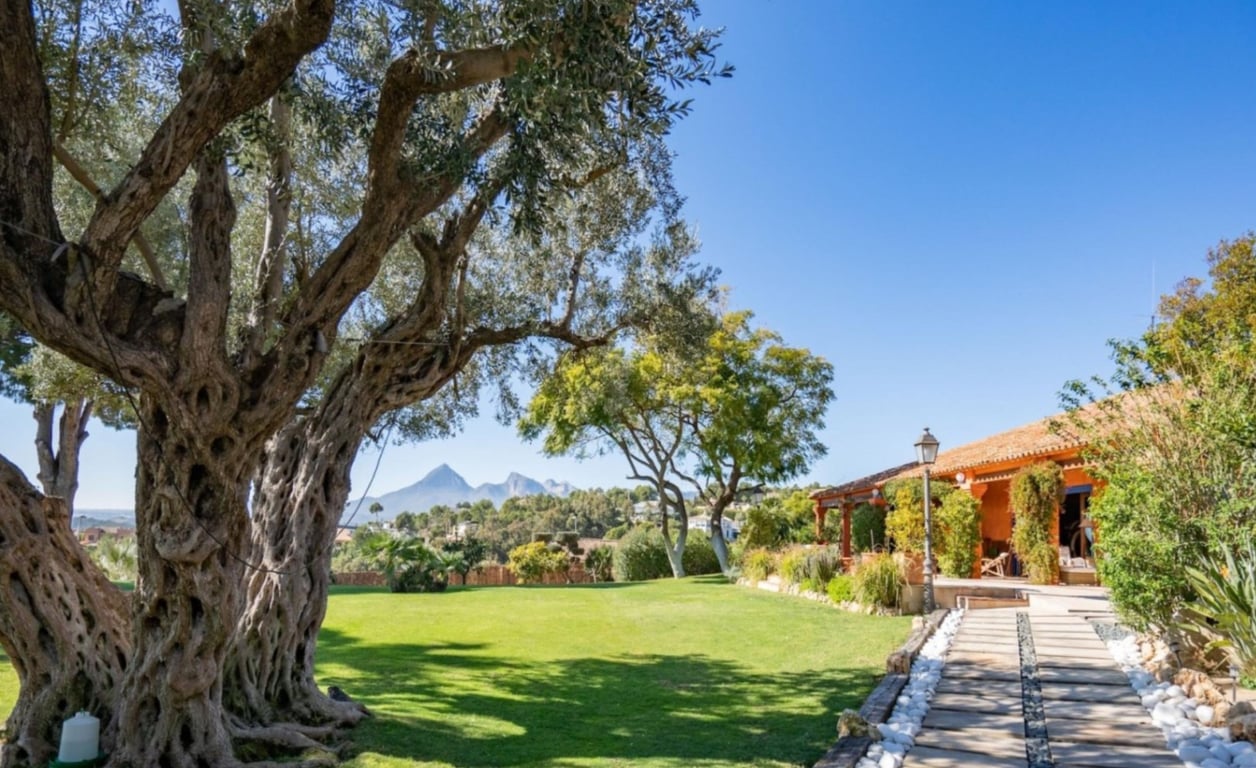 Property #RH21084 - 8