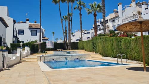Bungalow met 2 slaapkamers in Villamartín — foto 24