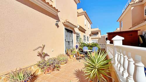 Rijwoning met 3 slaapkamers in Orihuela Costa — foto 6