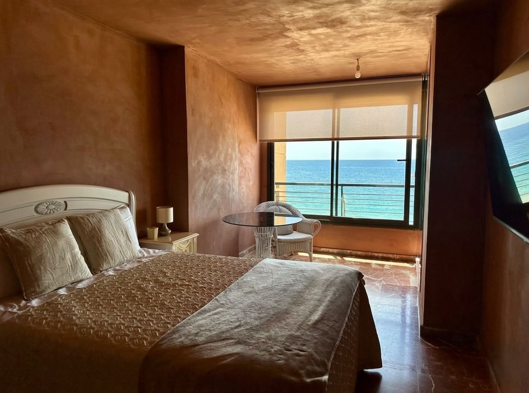 Refugi Exclusiu sobre el Mediterrani: 7ª Planta en Primera Línia de Levant - 5