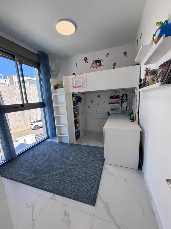 Property #RH21342 - 34