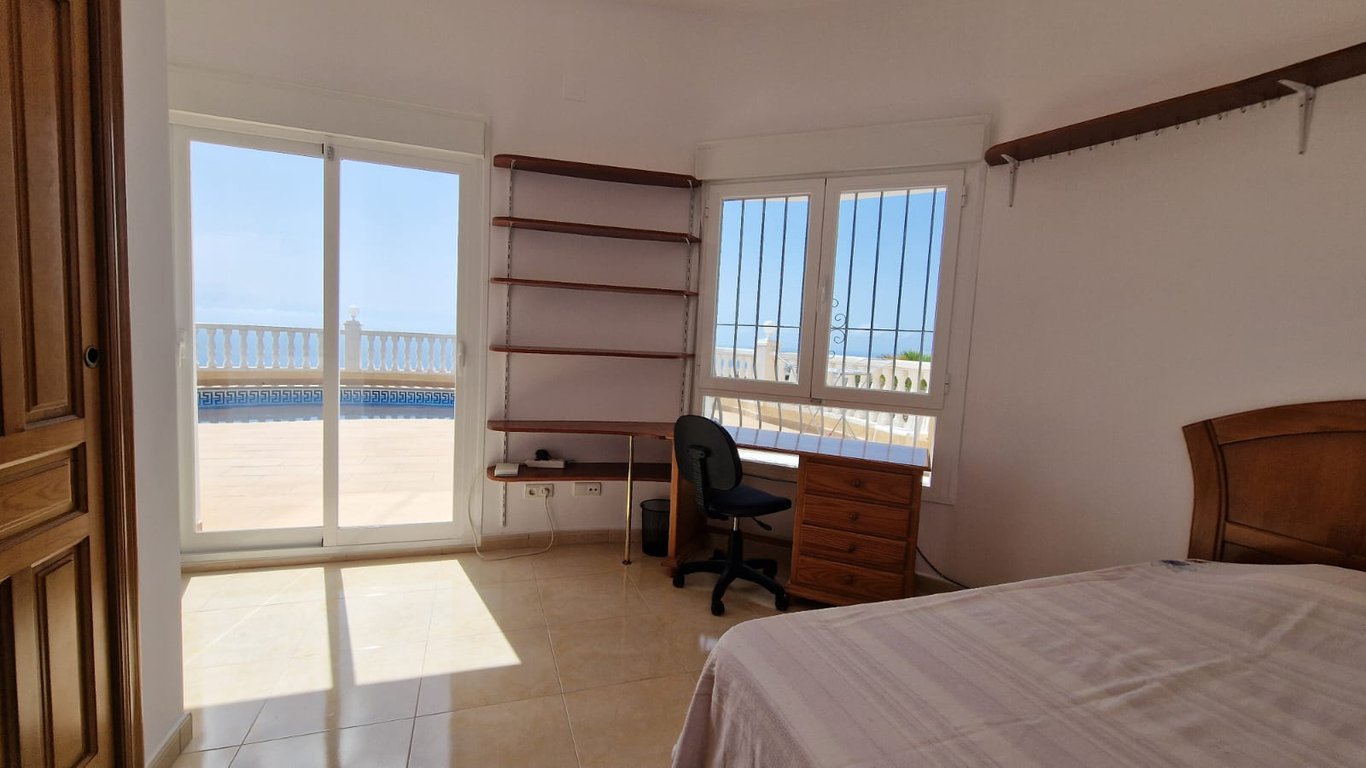 La Cima del Lujo Mediterráneo: Villa Energizada por Solar con Vistas al Mar Inigualables en Cumbre del Sol - 20