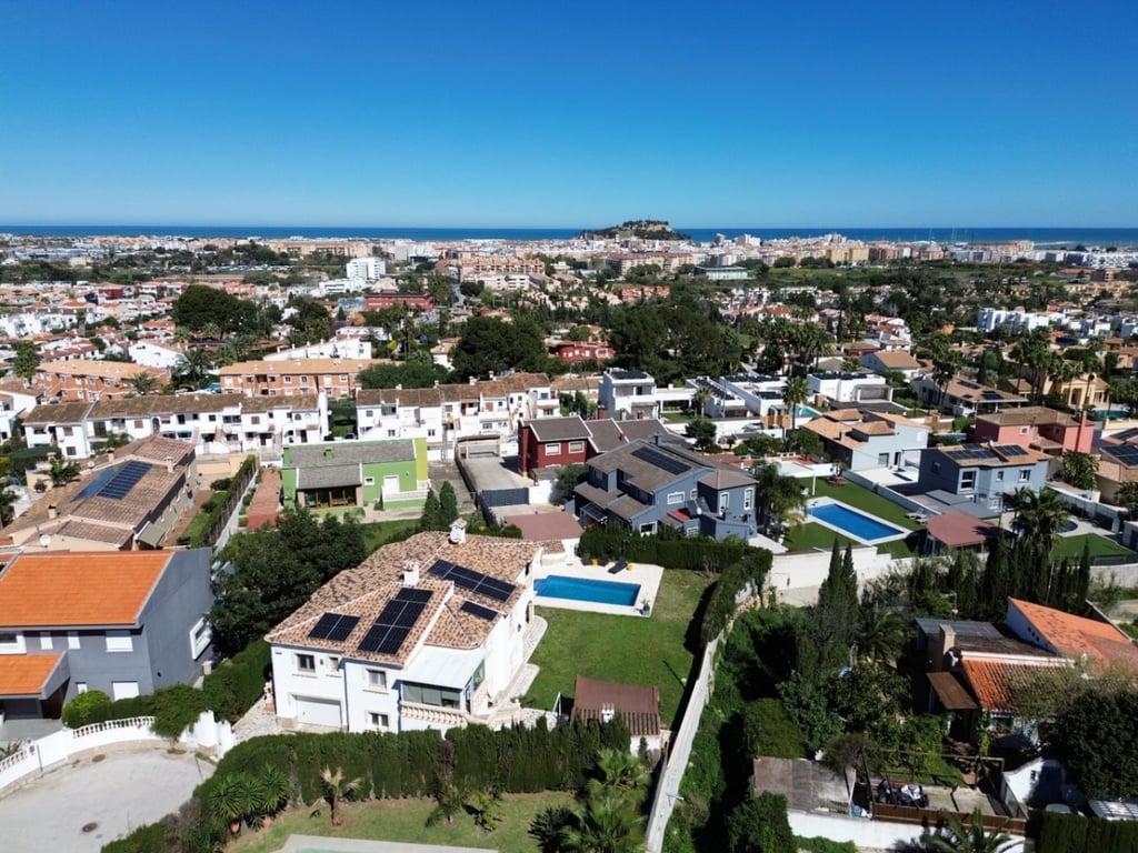 Villa de 3 dormitorios, apartamento de invitados y vistas al mar en el Montgó, Dénia - 4