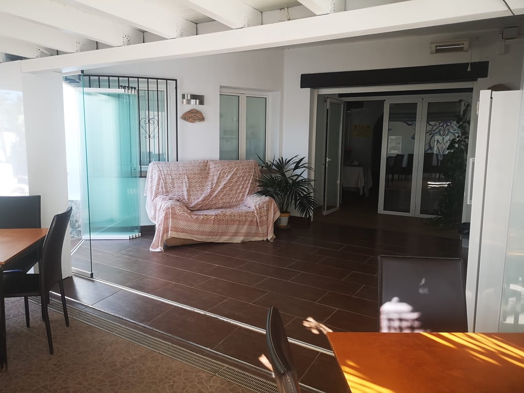 Finca Comercial Única a Dénia: Parcel·la de 2.611m², Vistes al Mar i al Montgó - 9