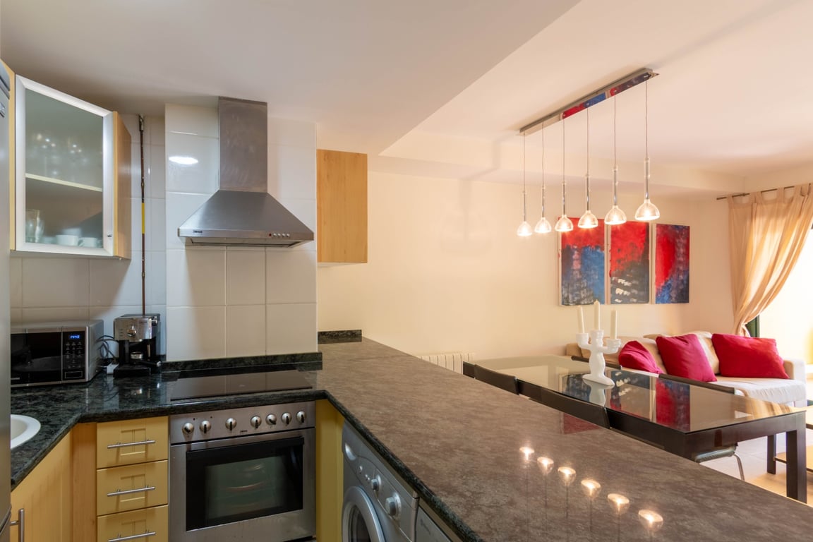 Apartament de 2 dormitoris situat a l'Avinguda Augusta. - 12