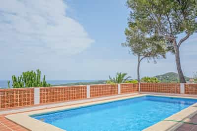 Property R4680139