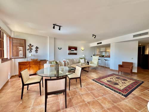 Ruim appartement met 2 slaapkamers, overdekt terras en zwembad in Punta Prima, Torrevieja — foto 21