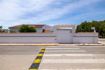 Villa in San Fulgencio - 1