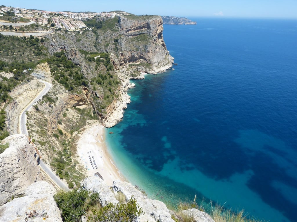 Adosado con encanto en Cumbre del Sol – Tu refugio entre montaña y mar - 25