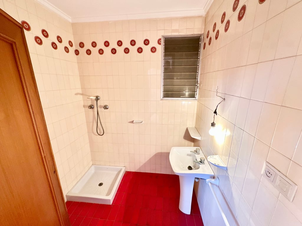 Oportunitat: Edifici amb Jardí de 180 m² i Terrassa amb Vistes al Mar - 17