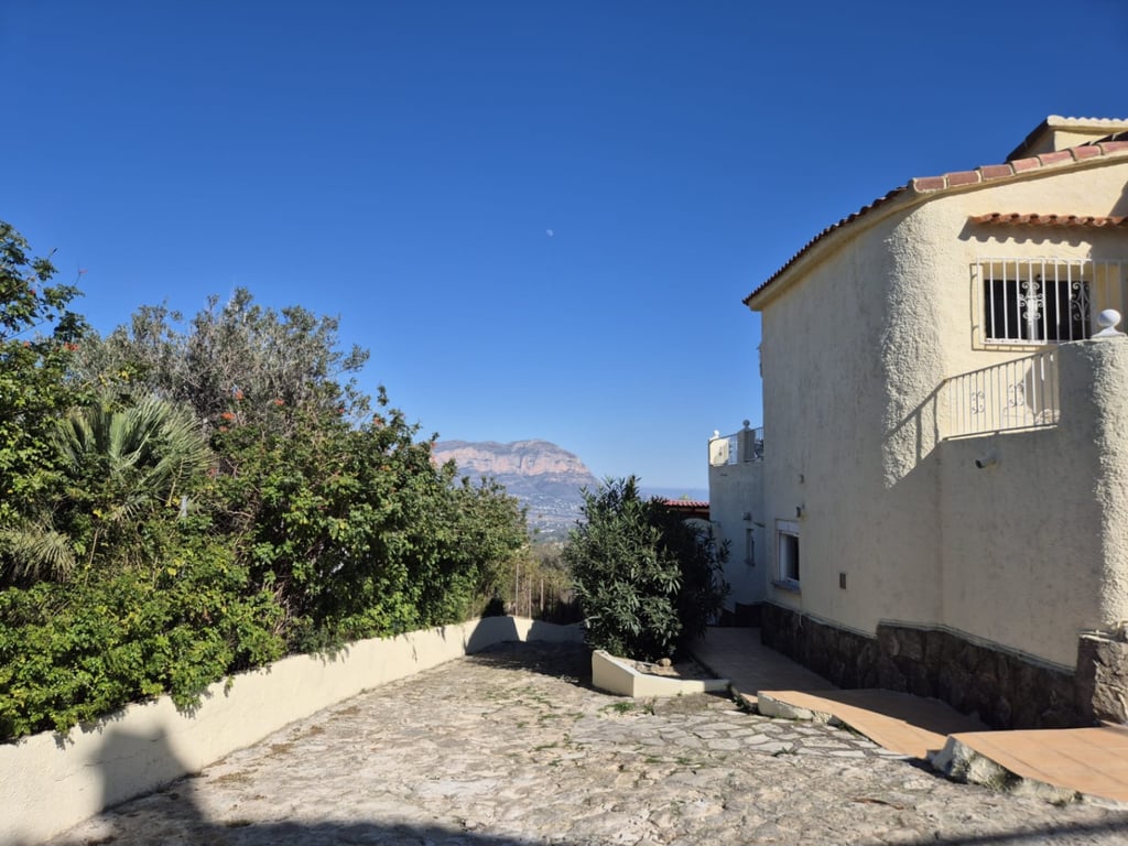 Villa espaciosa en Monte Pedreguer, Alicante - 2