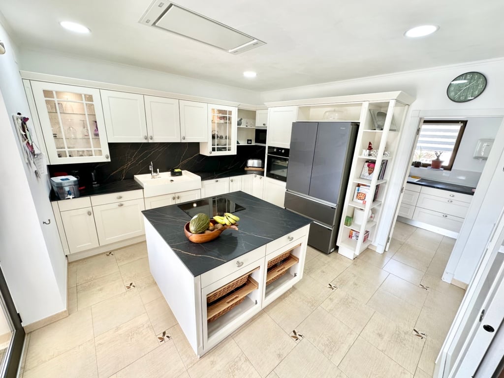 Tu oasis en Monte Pego: chalet con gran parcela, piscina y total privacidad - 14