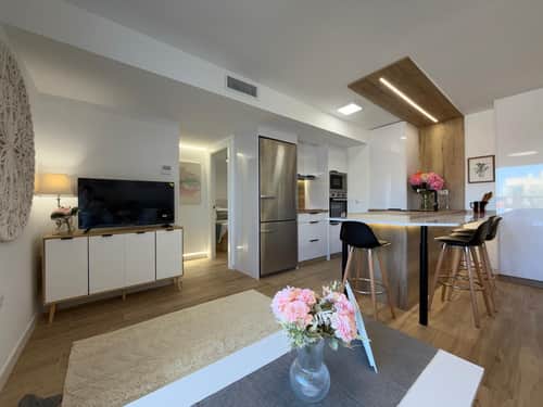 Gerenoveerd eerstelijns appartement met zeezicht in Torrevieja — foto 35