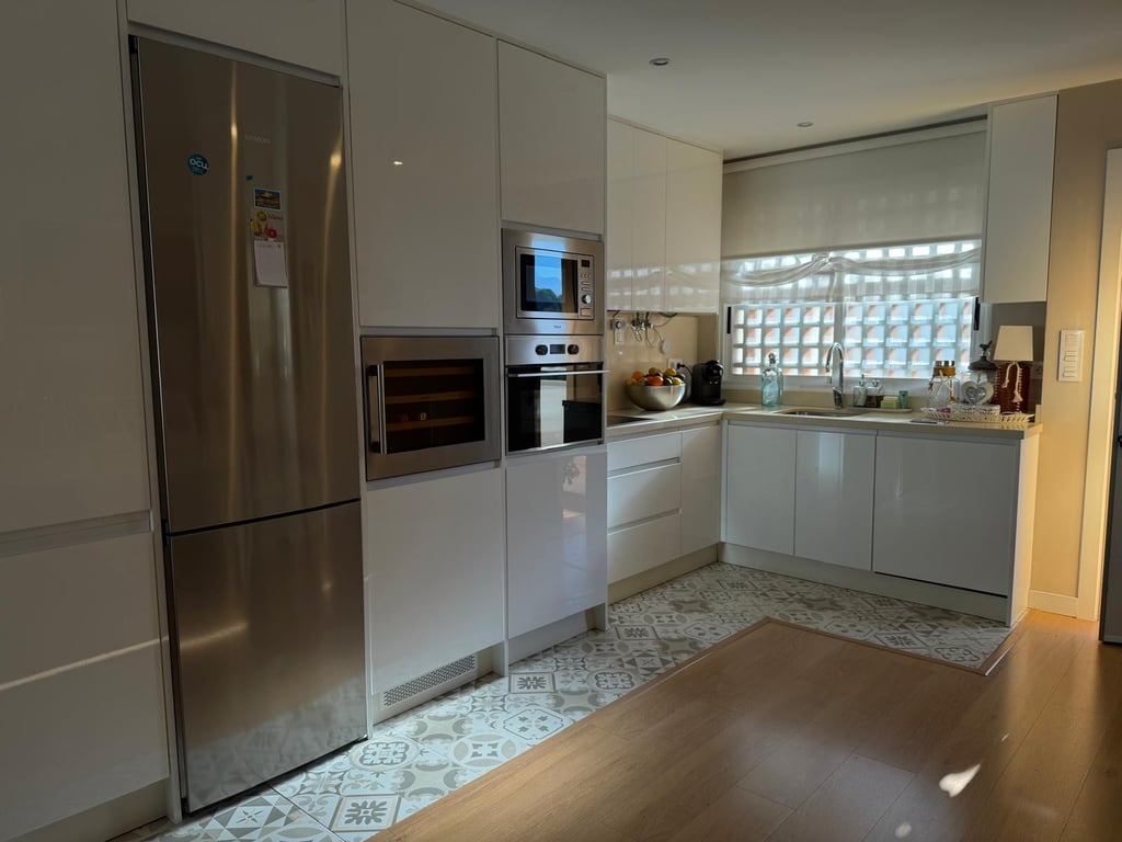 Property #RH21230 - 5