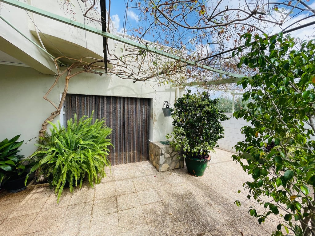 Pedreguer. Casa de campo amplio con piscina en venta - 19