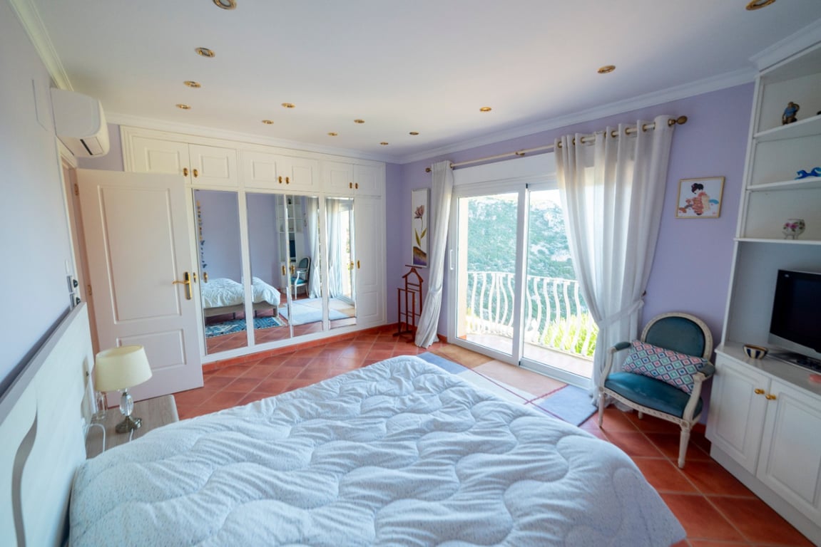 Villa de lujo con vista al mar en Denia - 16