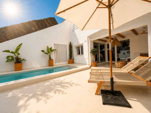 Villa en venta en Denia