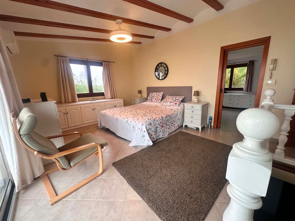 5-bed Villa in Jávea photo 4