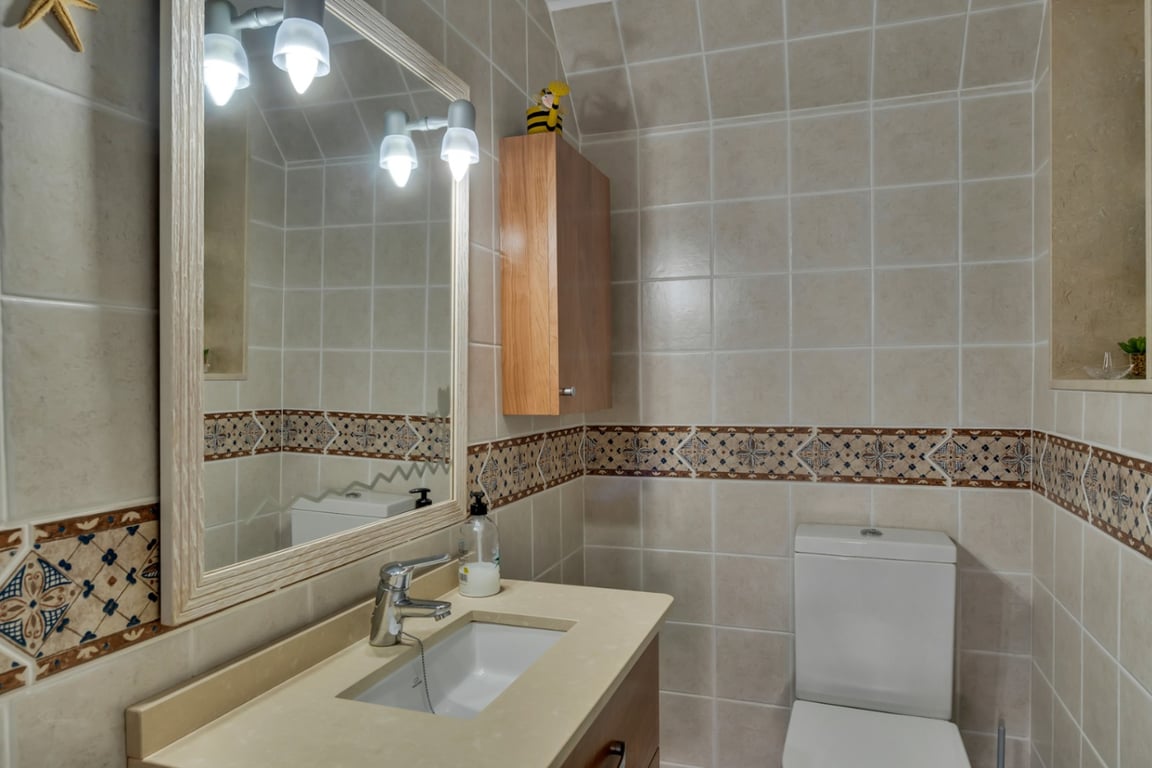 Exclusivo Adosado en Jávea, a 500m. del mar, con 4 dormitorios y piscina comunitaria - 17