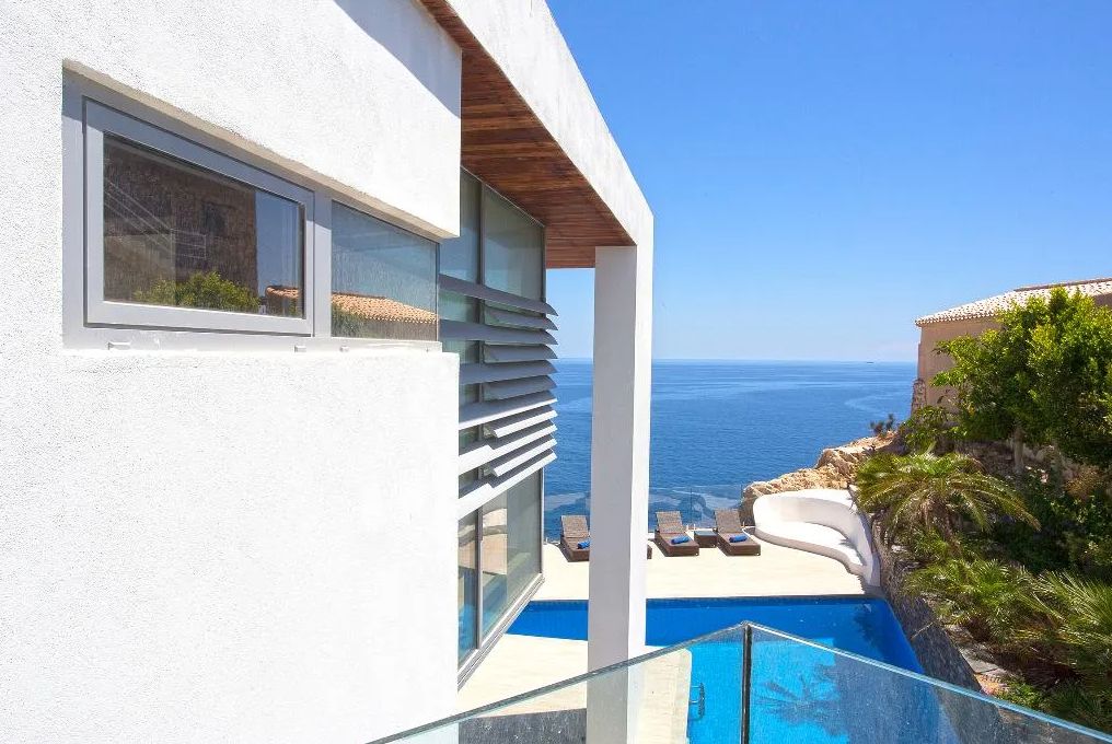 Lujosa Villa moderna en primera línea con impresionantes vistas al mar - 20