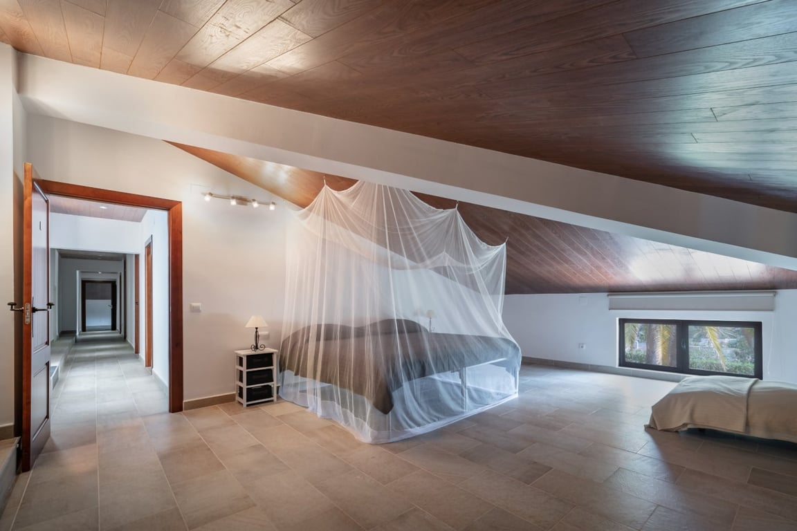 Gran Villa con casa de invitados en Jávea y parcela 5.835m2 - 26