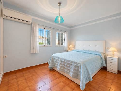 Townhouse with 5 Bedrooms in Torrevieja — foto 35