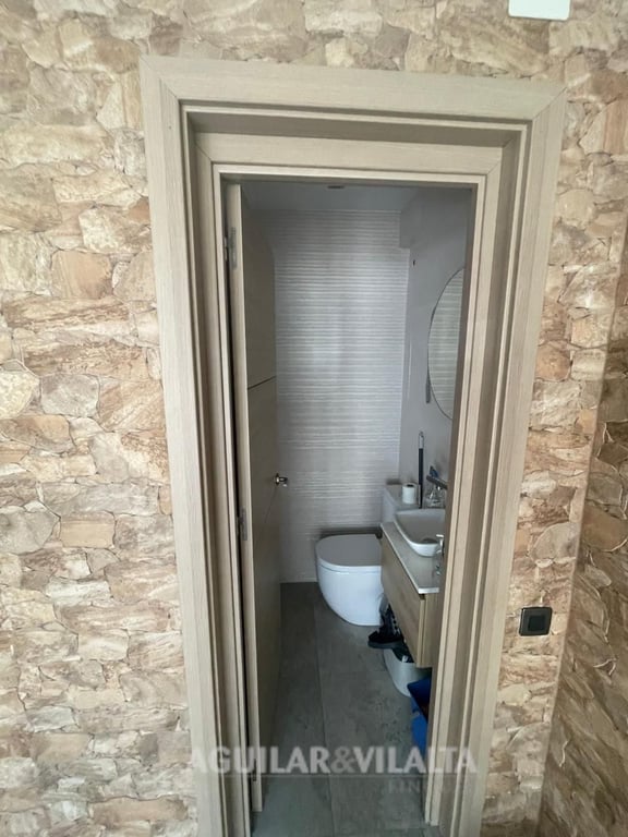 LOCAL COMERCIAL DE 41 M² UTILES - 7