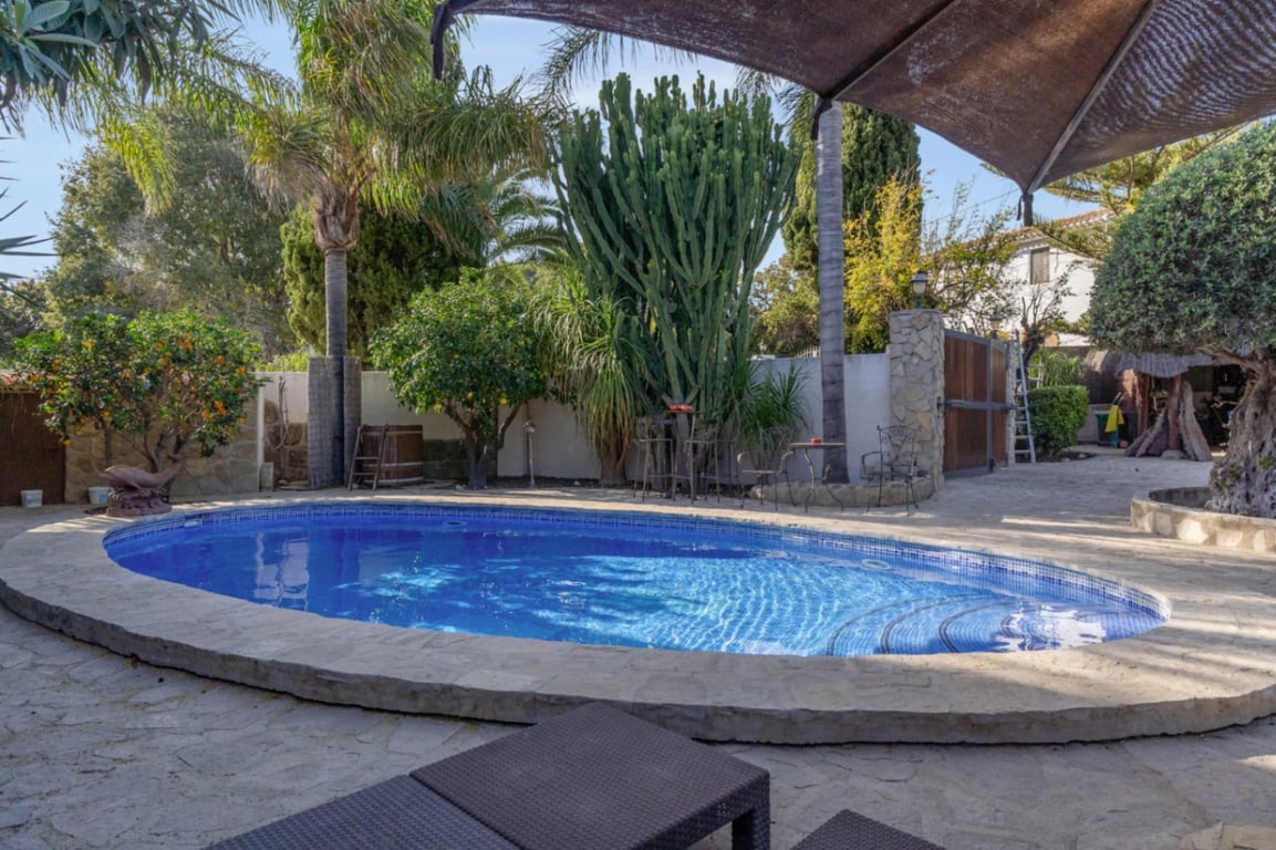 Villa con apartamento de invitados, totalmente renovada y cerca del casco antiguo de Jávea - 6